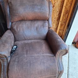 Electric Stand Up/sleep Recliner