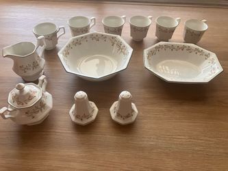 Johnson Brothers Eternal Beau 12-Piece Tea Set Made in England