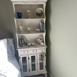 Country Tea Hutch