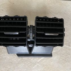 center console rear air vent mercedes GLS 