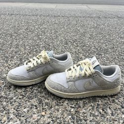 Nike Boys Size 6.5 - $25