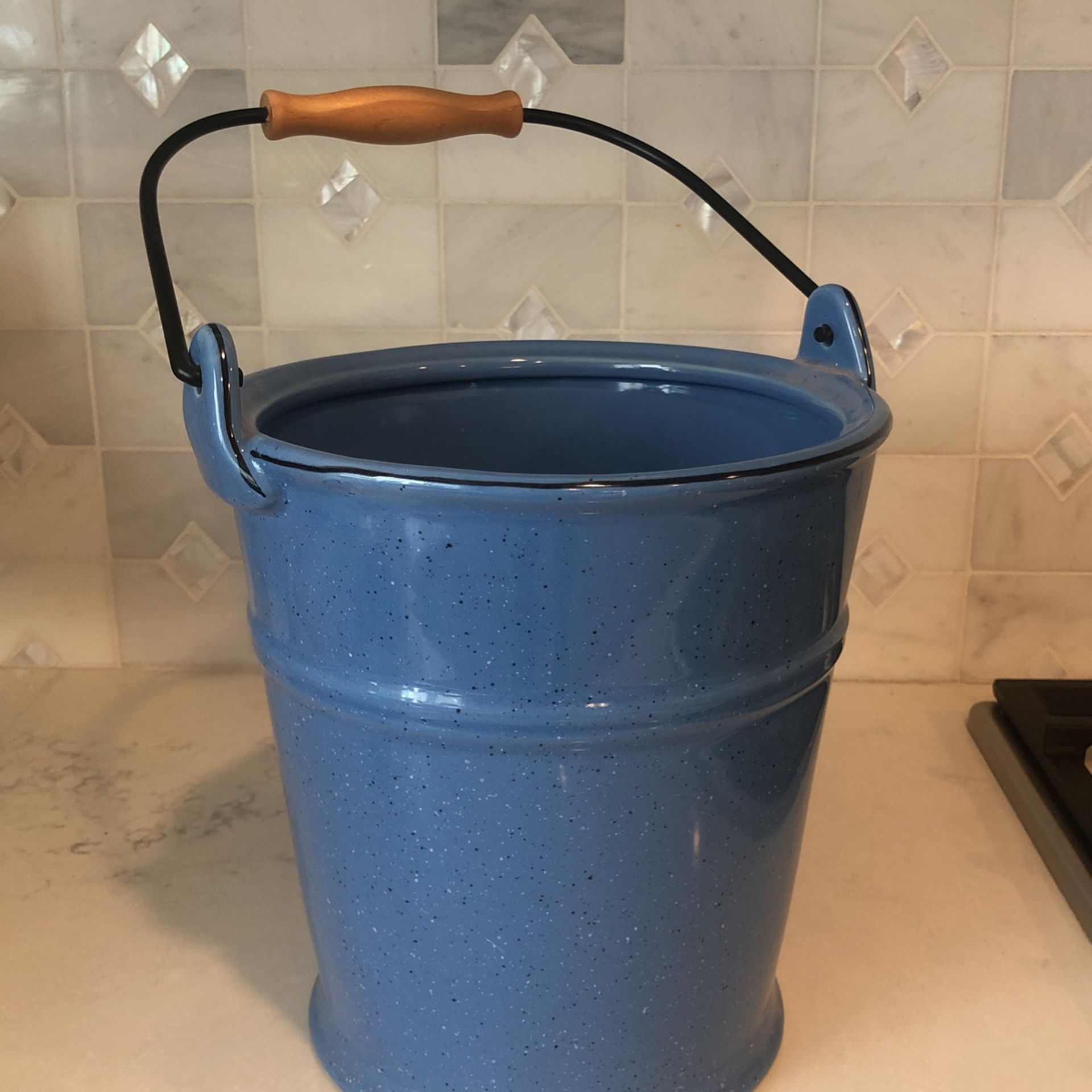 Brand new - Ceramic Blue speckled Waste Basket / Flower Pot / Anything Holder 