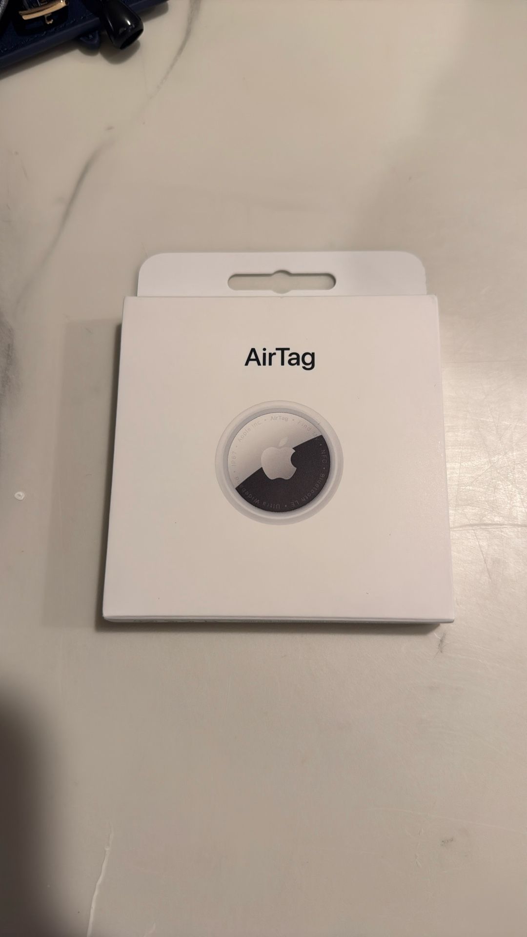 NEW Apple AirTag
