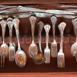 $100/VICTORIAN ROSE by WM ROGERS