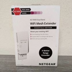 NETGEAR AC1900 Mesh WiFi Range Extender Essential Edition- White (EX6400)