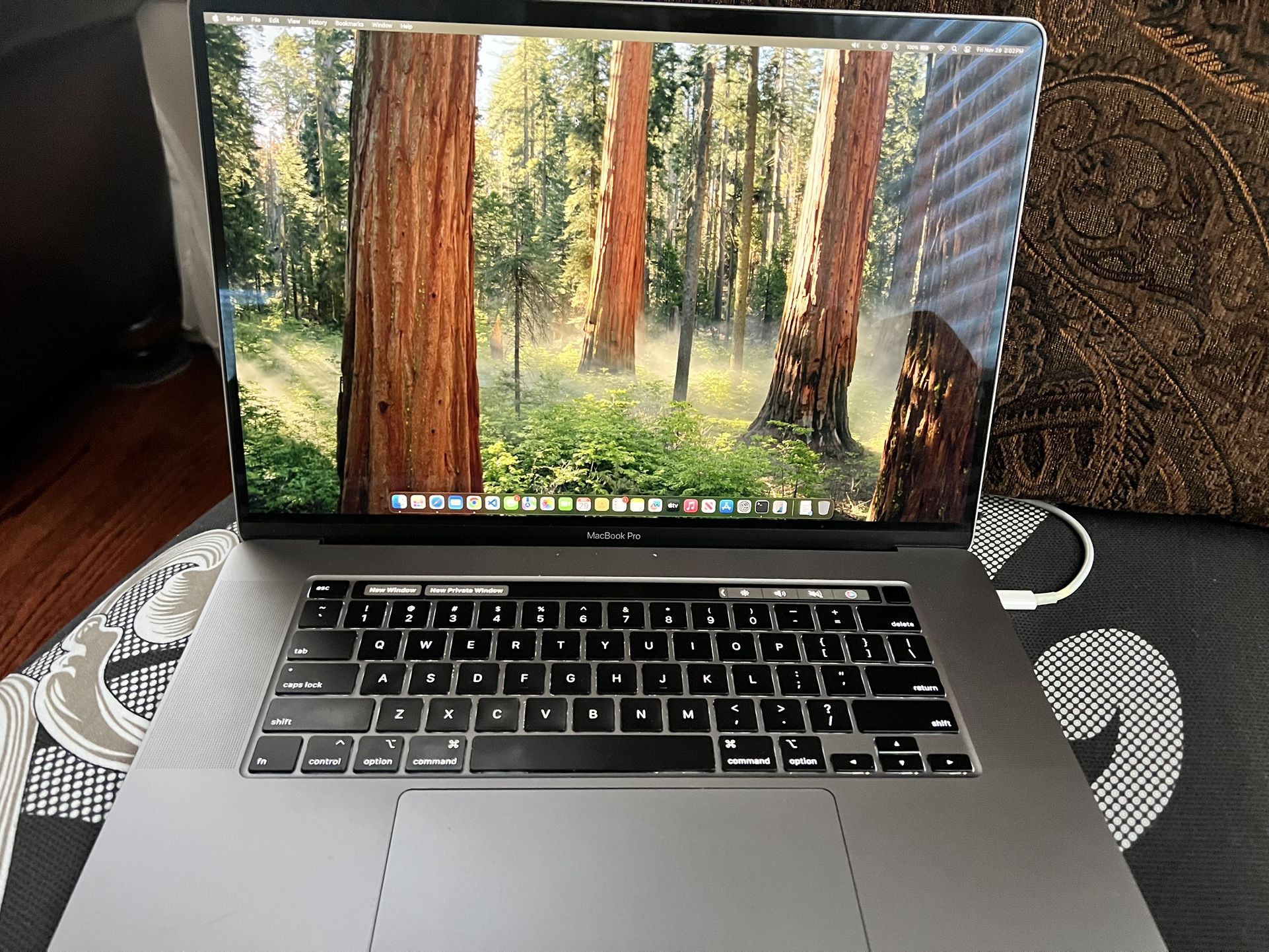 2019 16” MacBook Pro 64 GB RAM, 1 TB SSD, i9