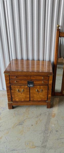 Bedroom Furniture Set
