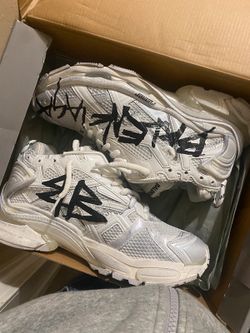 BALENCIAGA GRAFFITI RUNNERS 