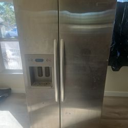 Kitchen aid Refrigirator
