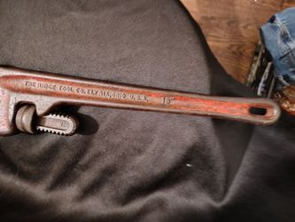 18" Pipe Wrench Excellent Condition!