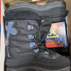 Women’s Kamik Snow boots Size 6