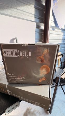 Studio Design Tano Tub and Shower Faucet Brushed Gold