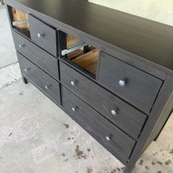 Drawer Dresser 
