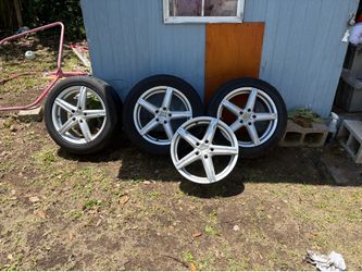 4 rims 17 size only have 3 tires, number (contact info removed)67