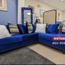 Wholesale Liquidation Sale on all brand new Sectionals, Sofas, Loveseats, couches-Finance and delivery options available!