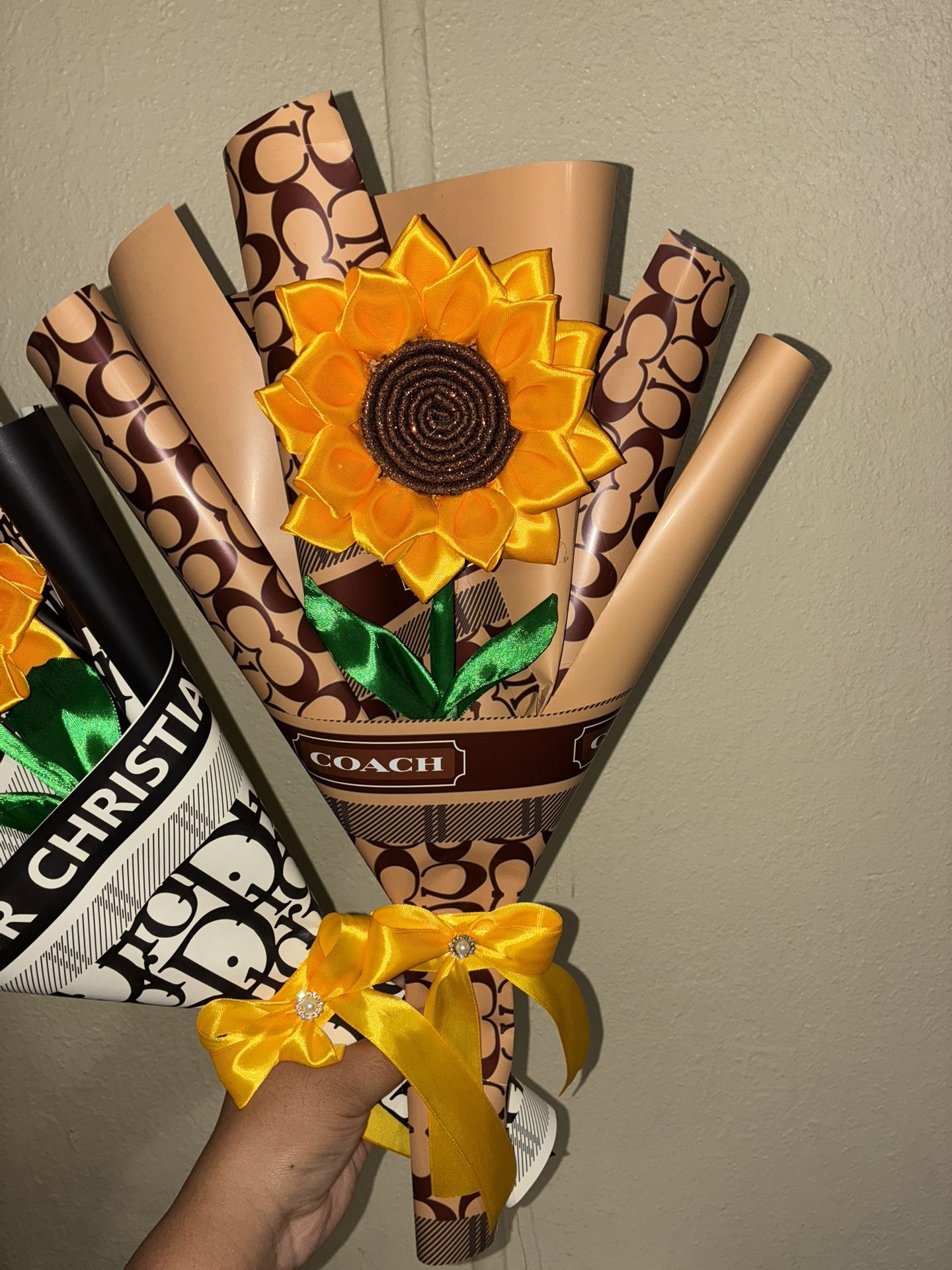 Eternal Roses / Rosas Eternas / Sunflowers/ Girasoles