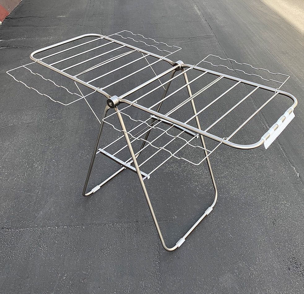(NEW) $20 Folding Stainless Steel Laundry Clothes Drying Rack Indoor and Outdoor 60x37x39”