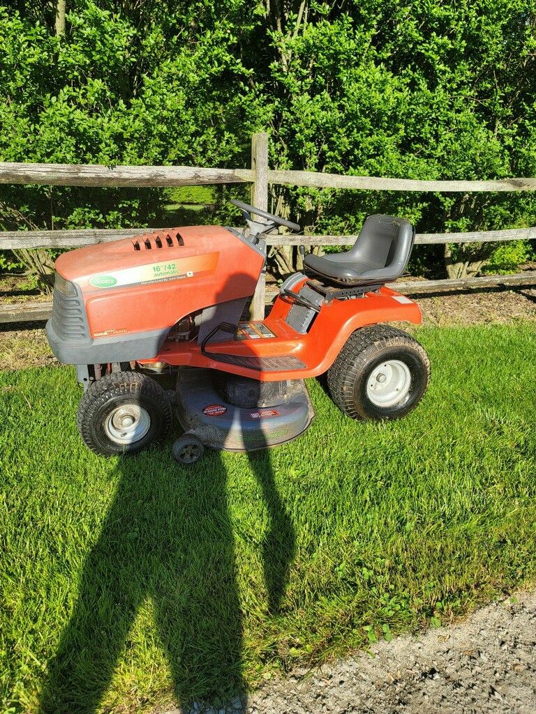 RIDING MOWER