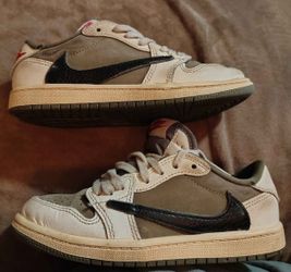 Travis Scott kids Jordan 1s