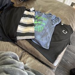 $1 PJ T-shirt 9/10Y