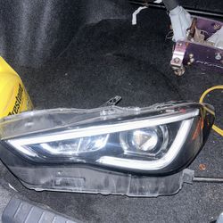 Infiniti Q60 Headlight 