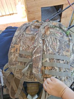 2 hiking day packs