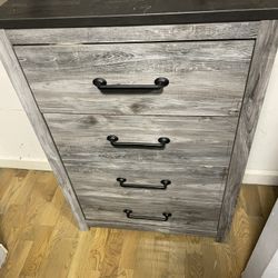 4 Door Dresser/ Grayish 