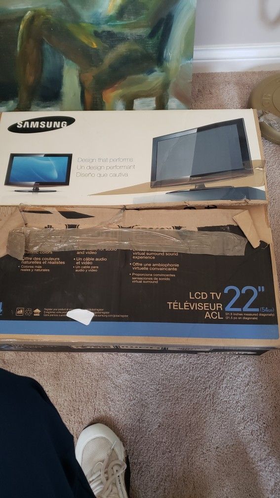 Samsung TV 22" Great Price