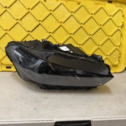 Bmw  X5 X6 G05 G06 Right Headlight 2024 2025
