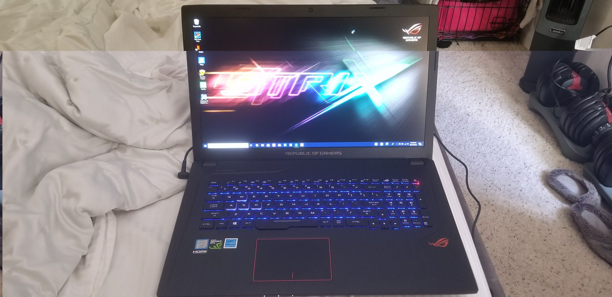 Asus strix gaming laptop 17.3 inch