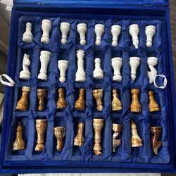 Luxury Marble Chess Set – With  Case