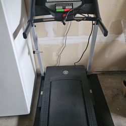 Gold's Gym 430i Treadmill 