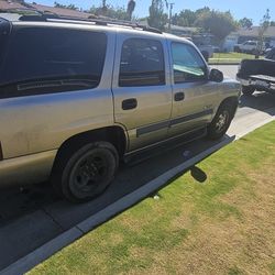 2003 Chevy Tahoe