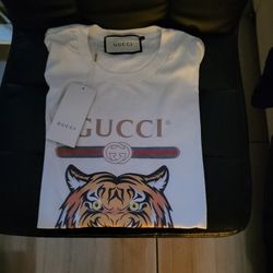 Gucci T shirt