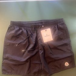 Moncler Shorts Size Large 