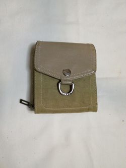 Cartera Guess Muy Bonita.