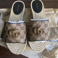 Gucci Sandal Slides Size 35
