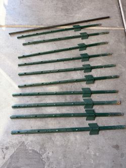 3 Foot U Post Garden Stakes 10 Pack Used