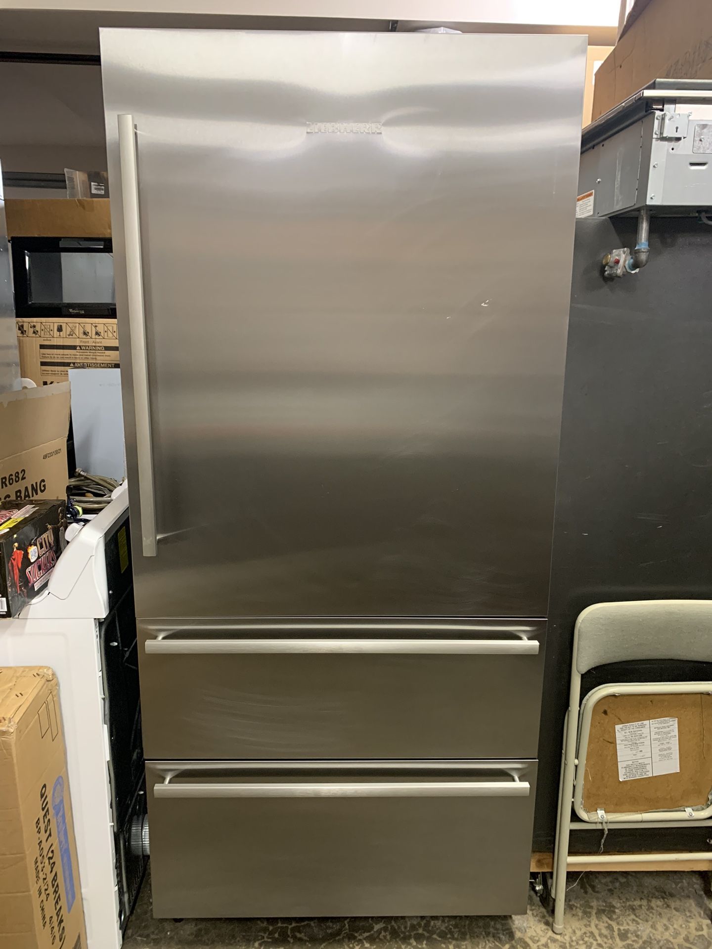 Refrigerator