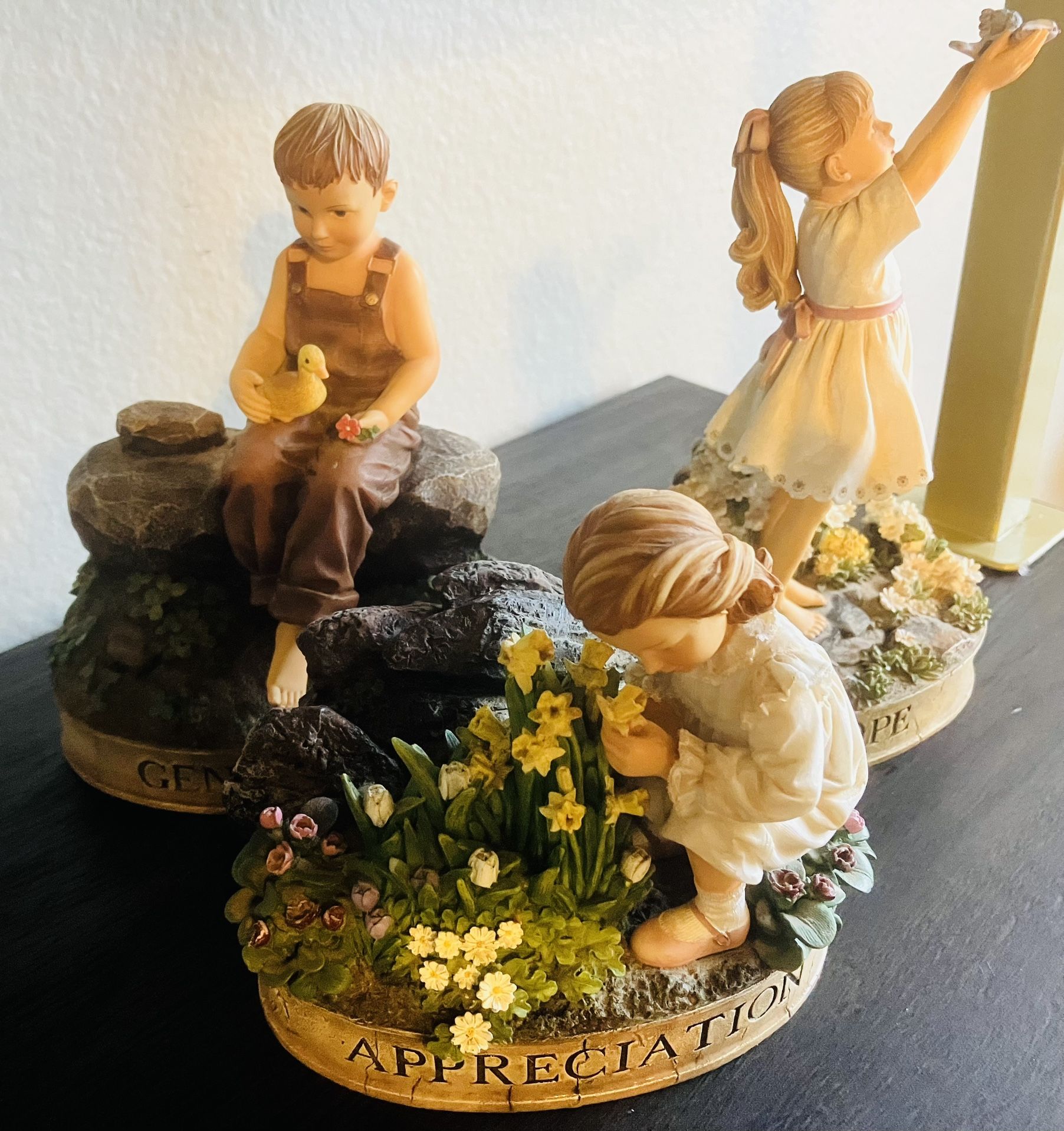 Vintage Virtues Figurines Demdaco: