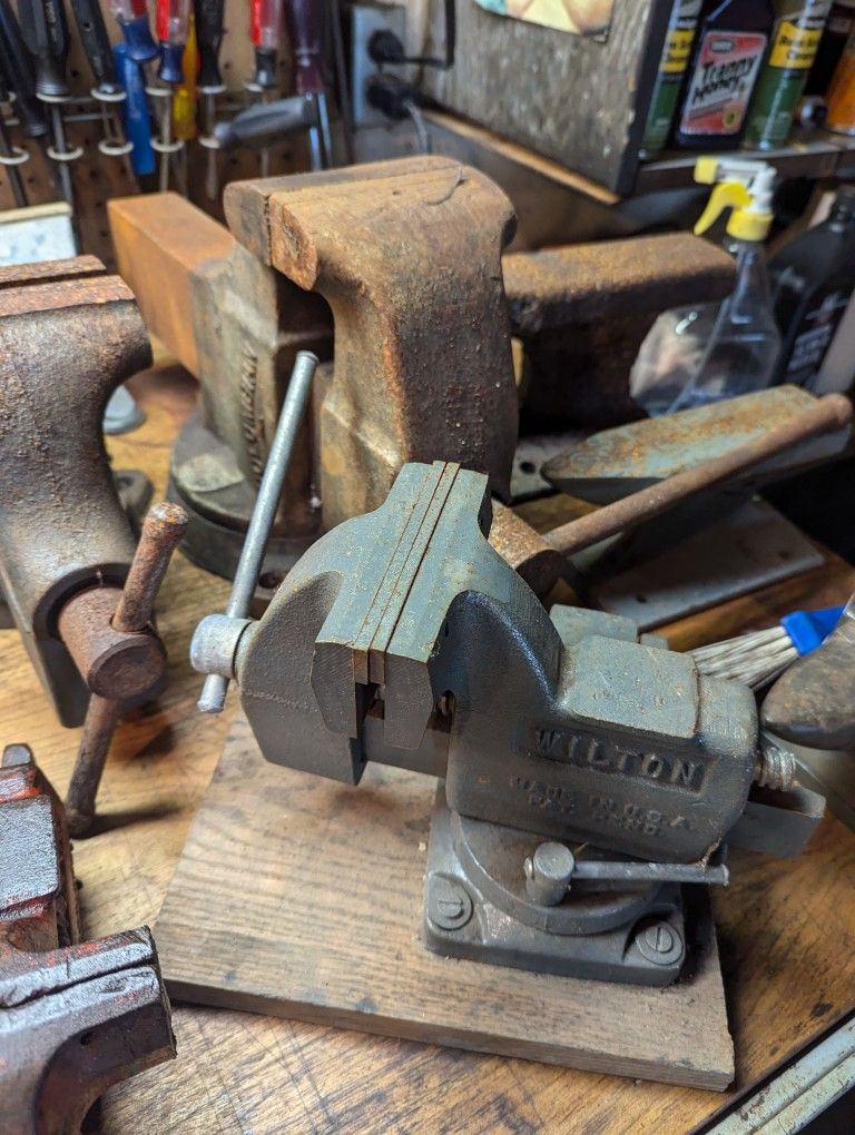 Paps Vise Lot. Lot Sale Only