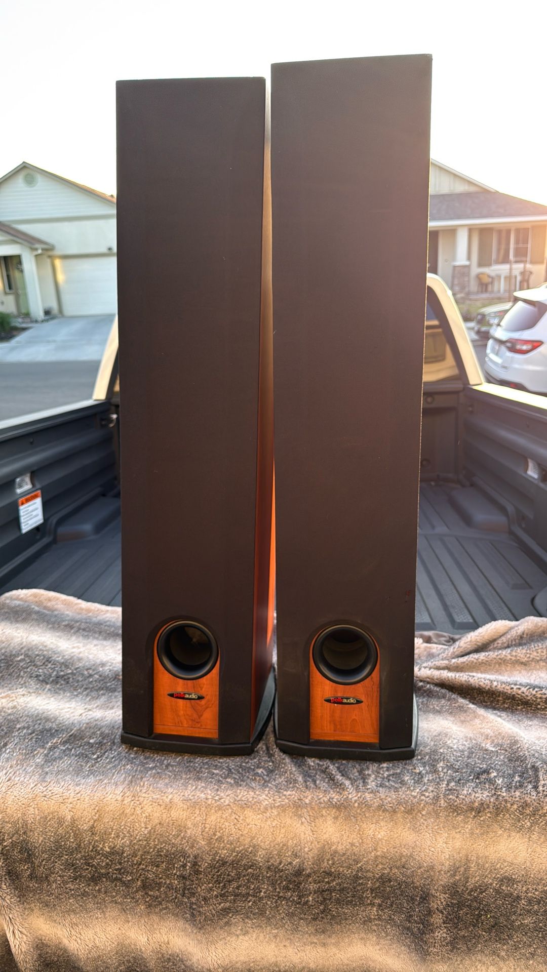 Polk Audio R-50