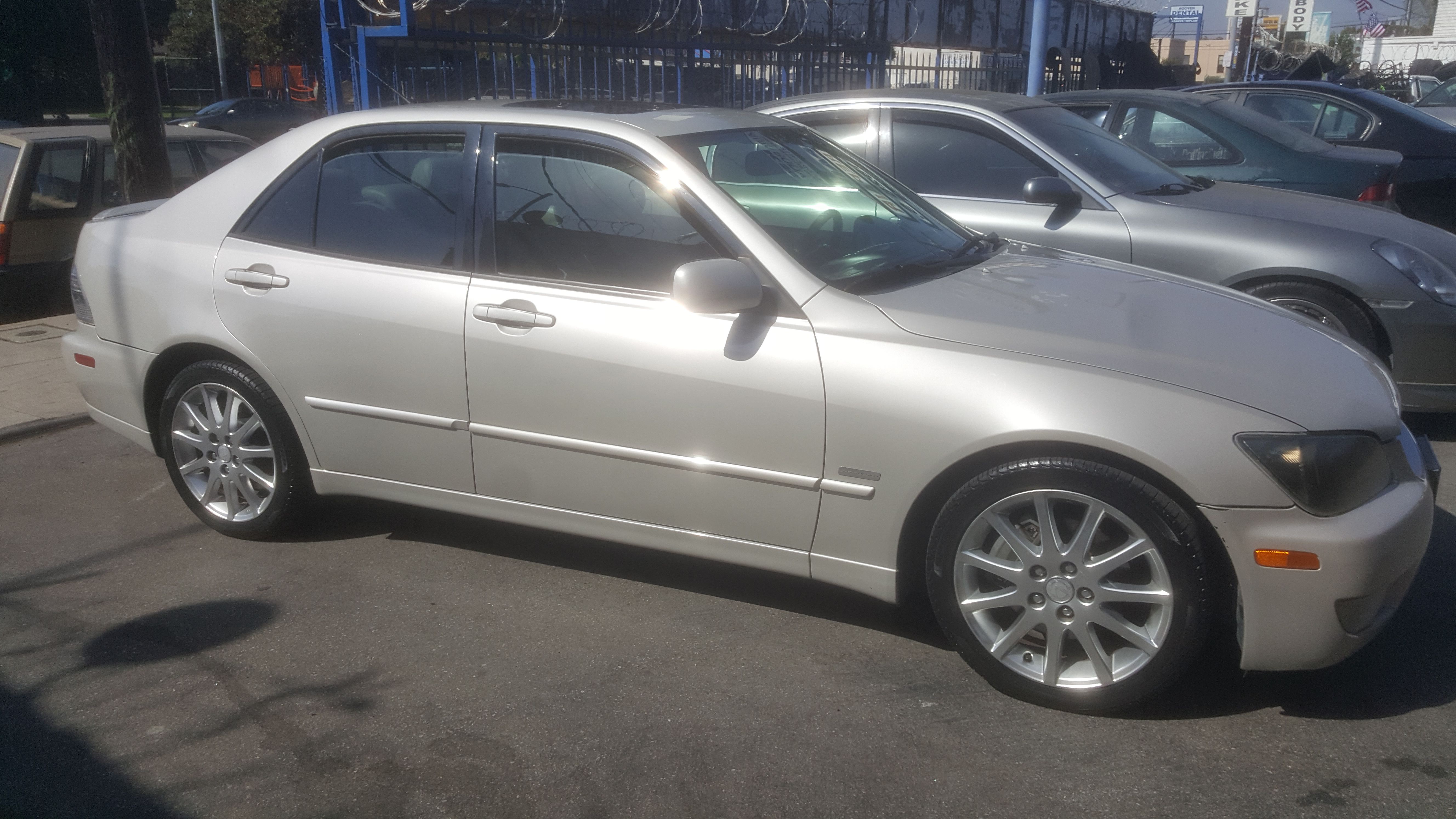 2004 Lexus IS300 Sportdesign