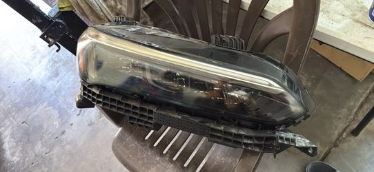 2022 honda civic passenger headlight