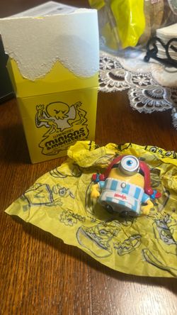 Wendy’s Minions & Monsters Toy