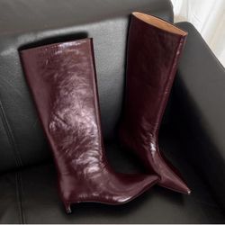 Burgundy Boots Size 6.5