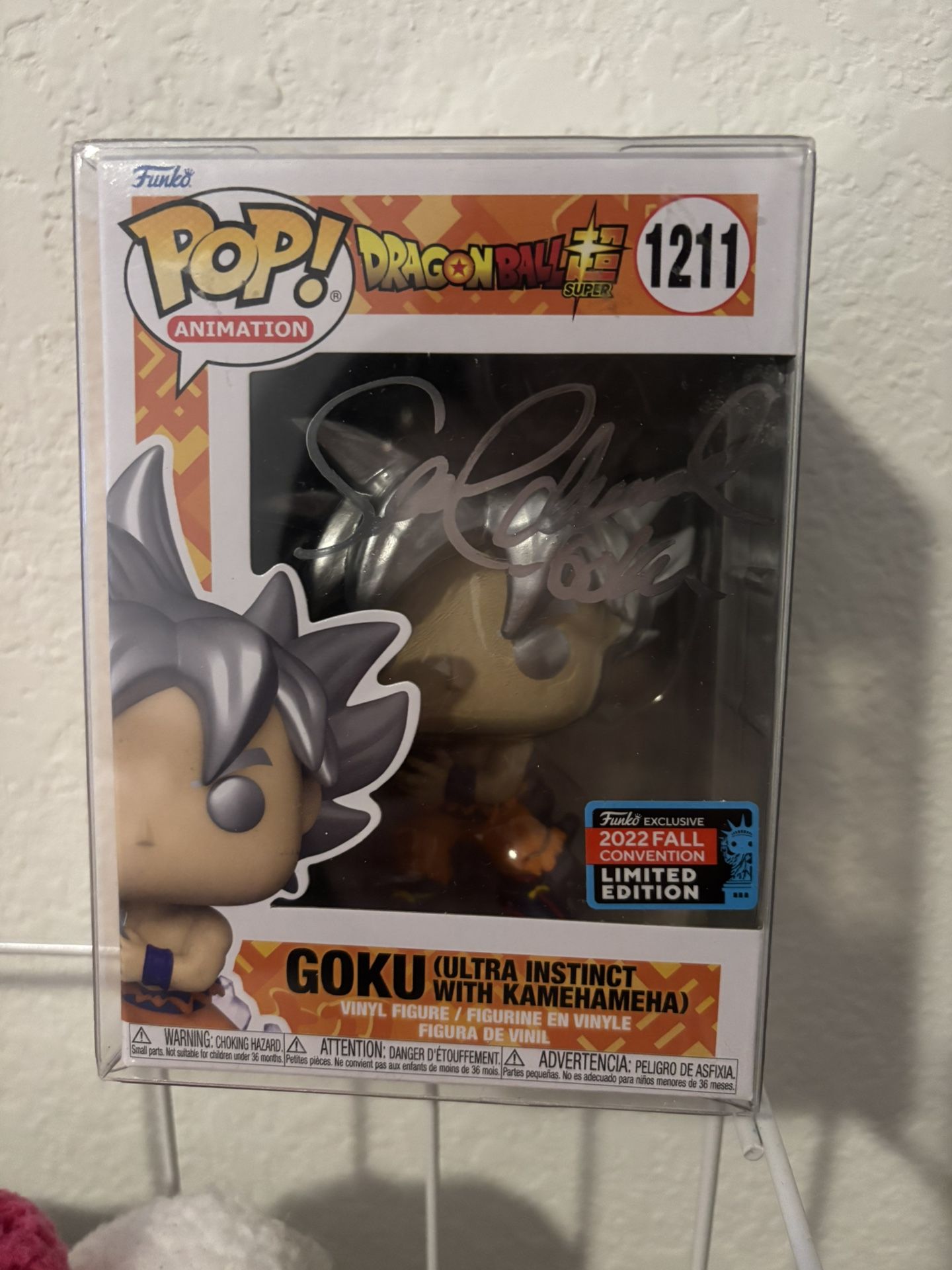 Signed Funko pop Goku ultra instinct (1212)