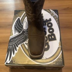 WORK BOOT SIZE9 WATERPROOF 💦 