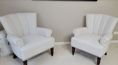 Brand New Set of 2 Accent Chair