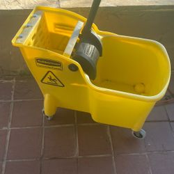 Mop Bucket On Wheels 
